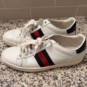 Gucci Women’s White Sneakers with Red and Navy Accents - Size 37.5